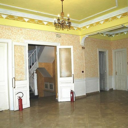 Lozanni Hostel Атина Екстериор снимка