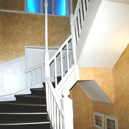 Lozanni Hostel Атина Екстериор снимка